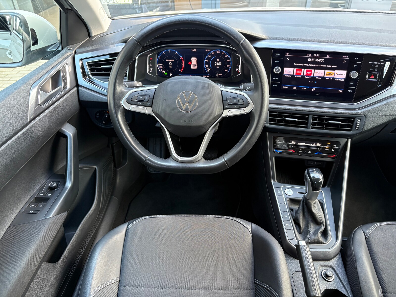 Volkswagen Taigo - zdjęcie 10