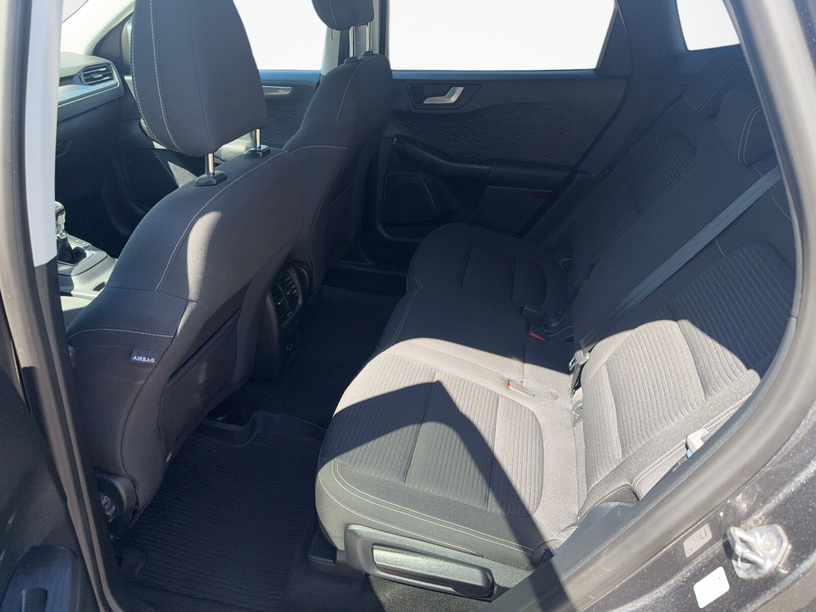 Ford Kuga - zdjęcie 10