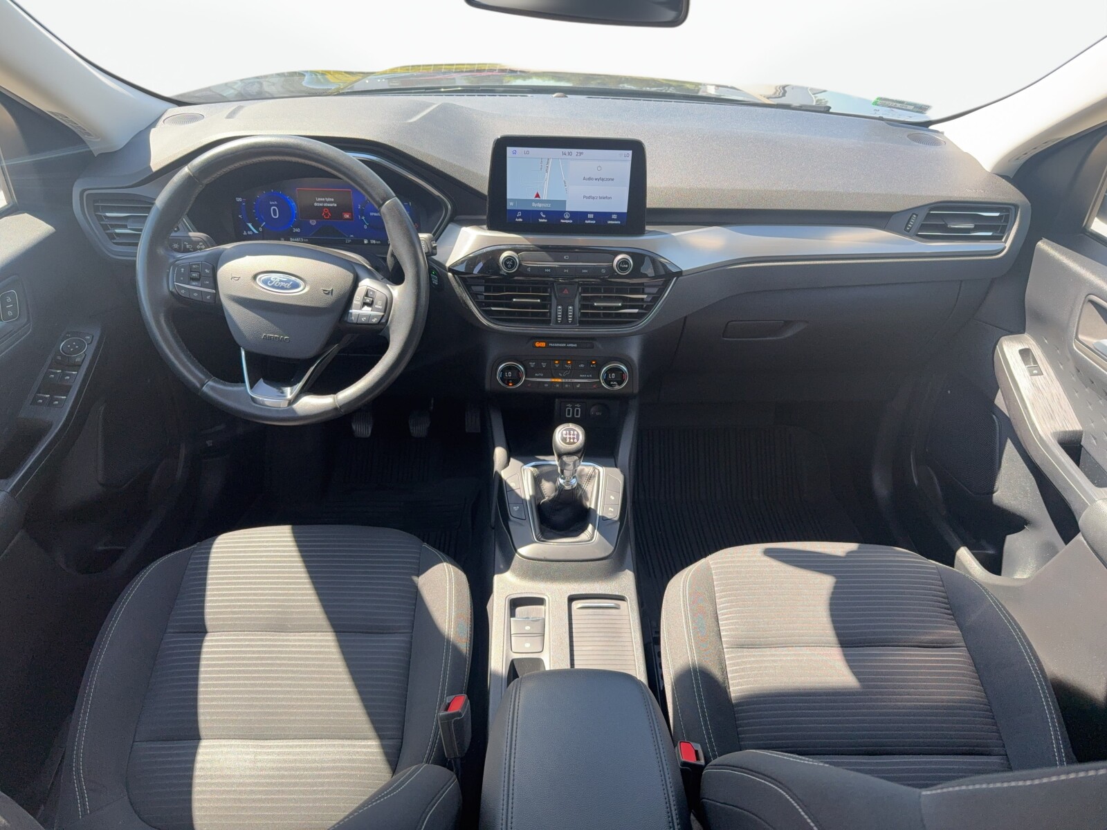 Ford Kuga - zdjęcie 11