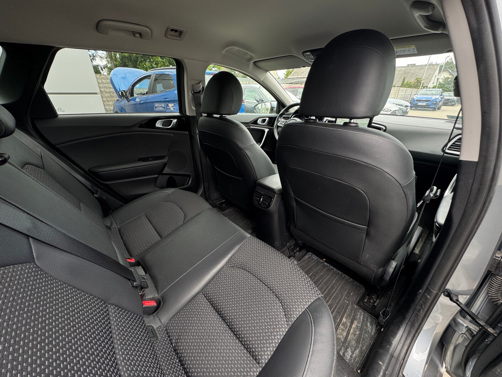 Kia Ceed - zdjęcie 13