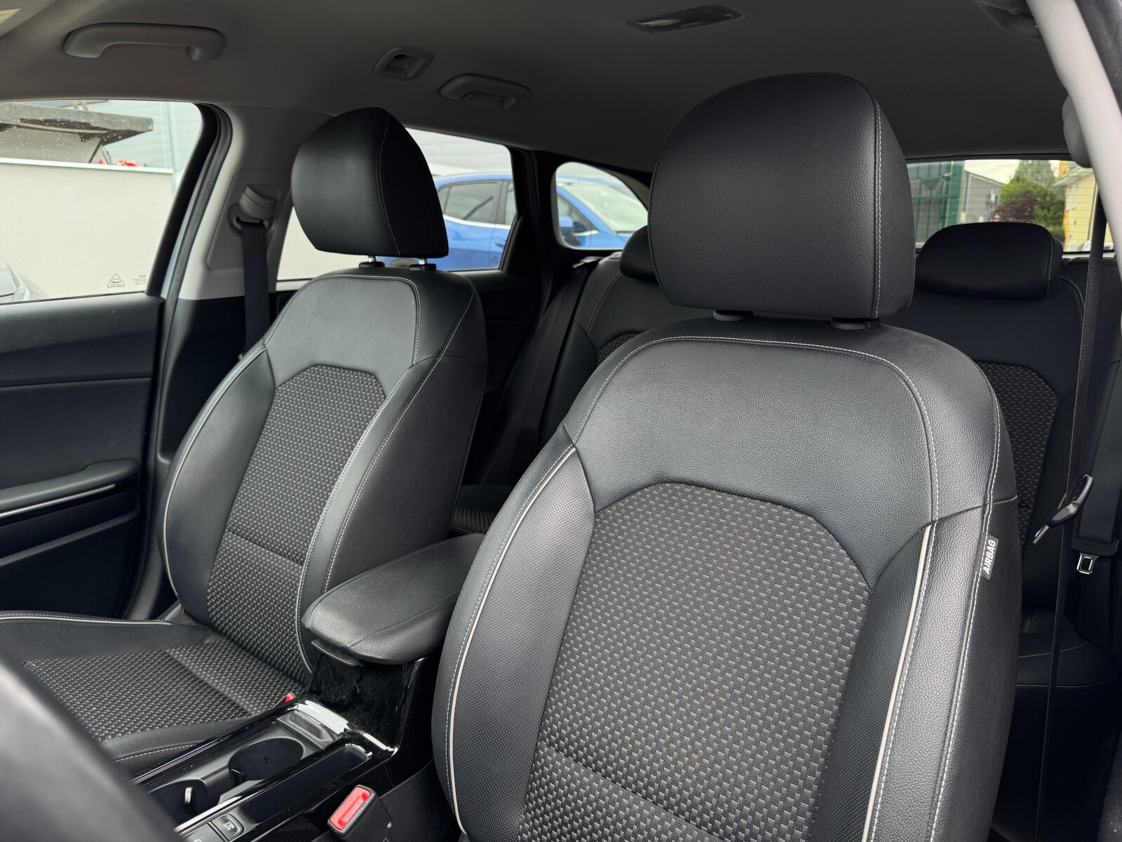 Kia Ceed - zdjęcie 10