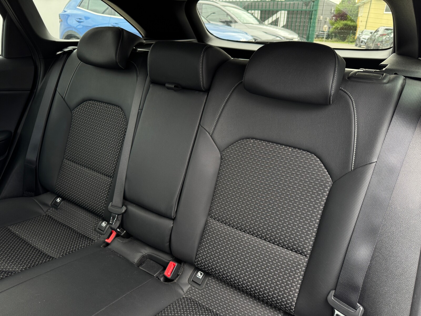 Kia Ceed - zdjęcie 11