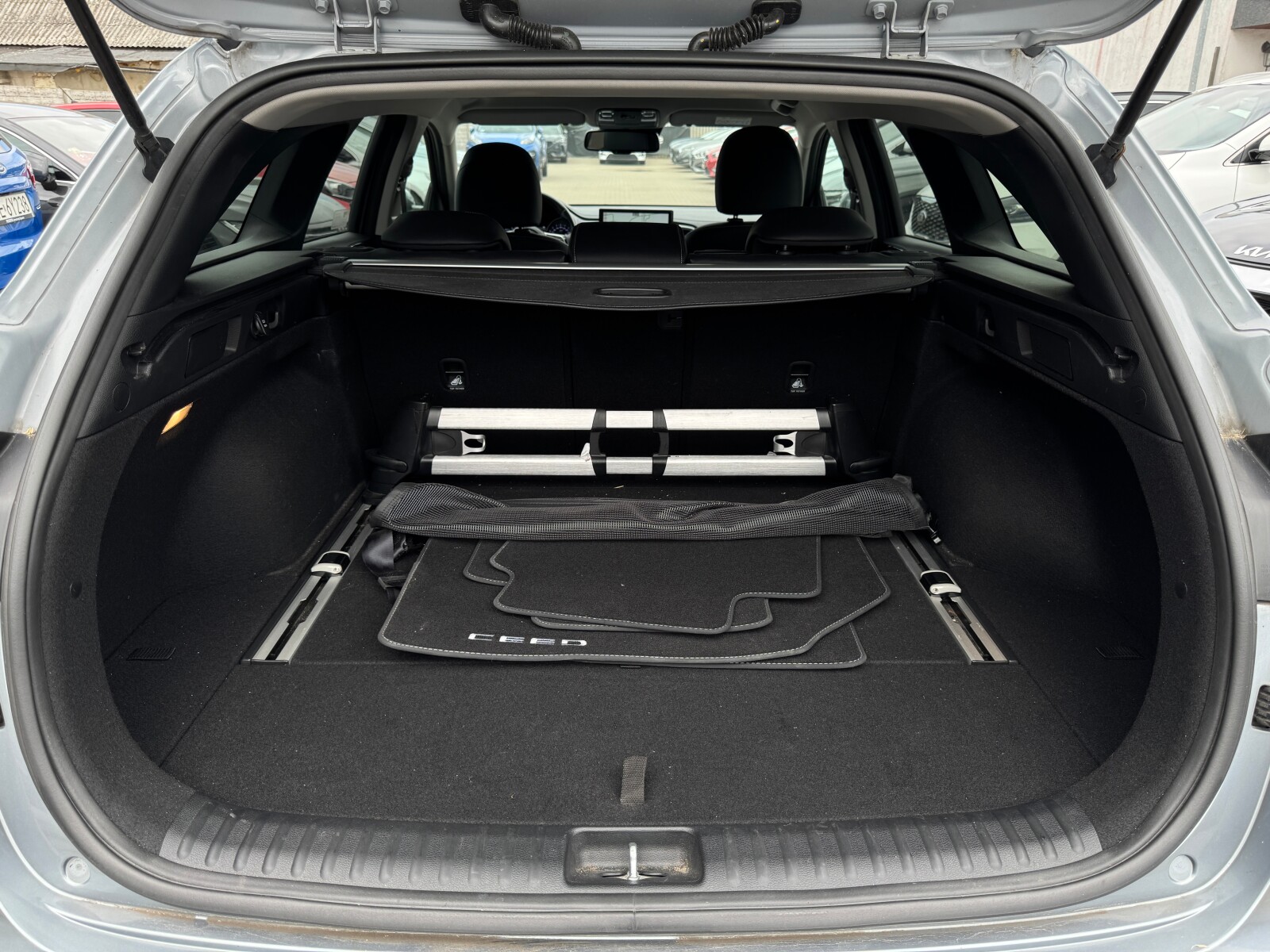 Kia Ceed - zdjęcie 12