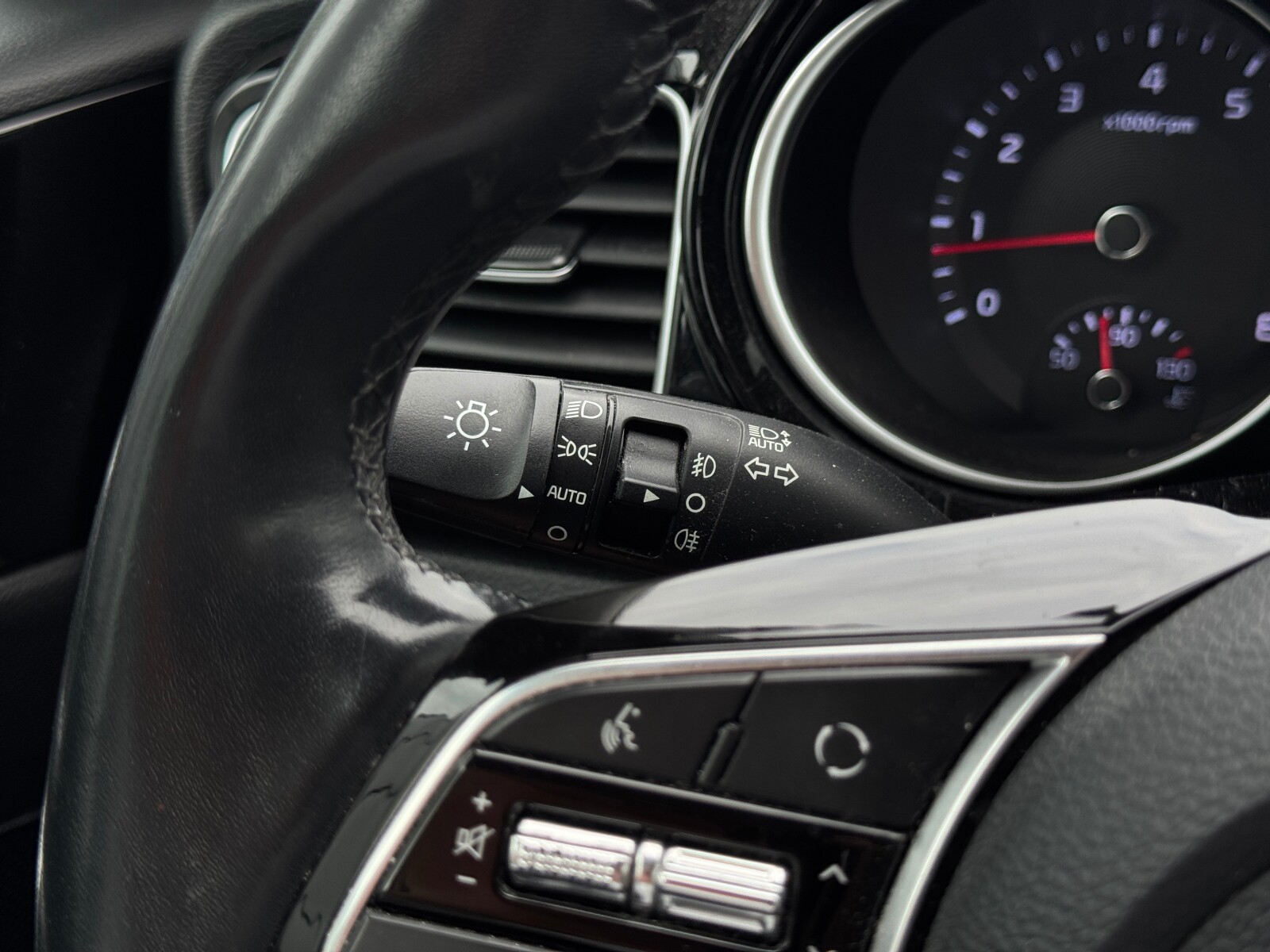 Kia Ceed - zdjęcie 20
