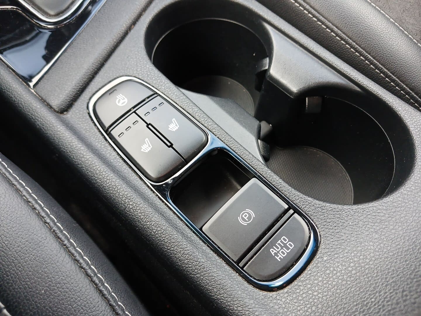 Kia Niro - zdjęcie 24
