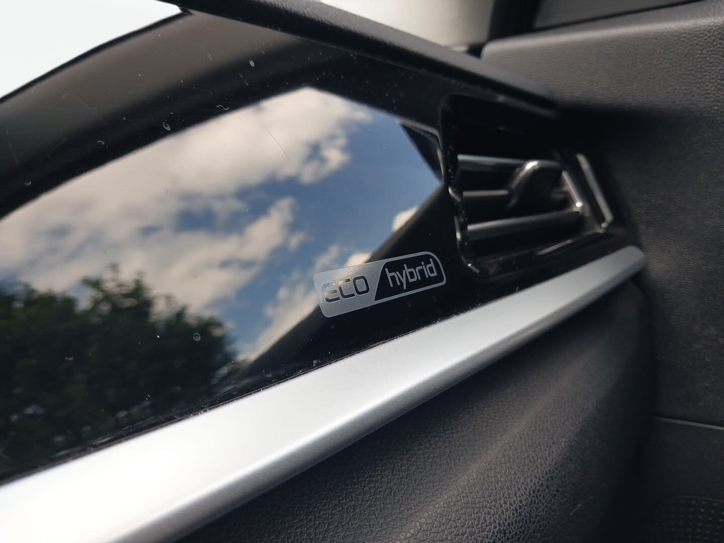 Kia Niro - zdjęcie 26