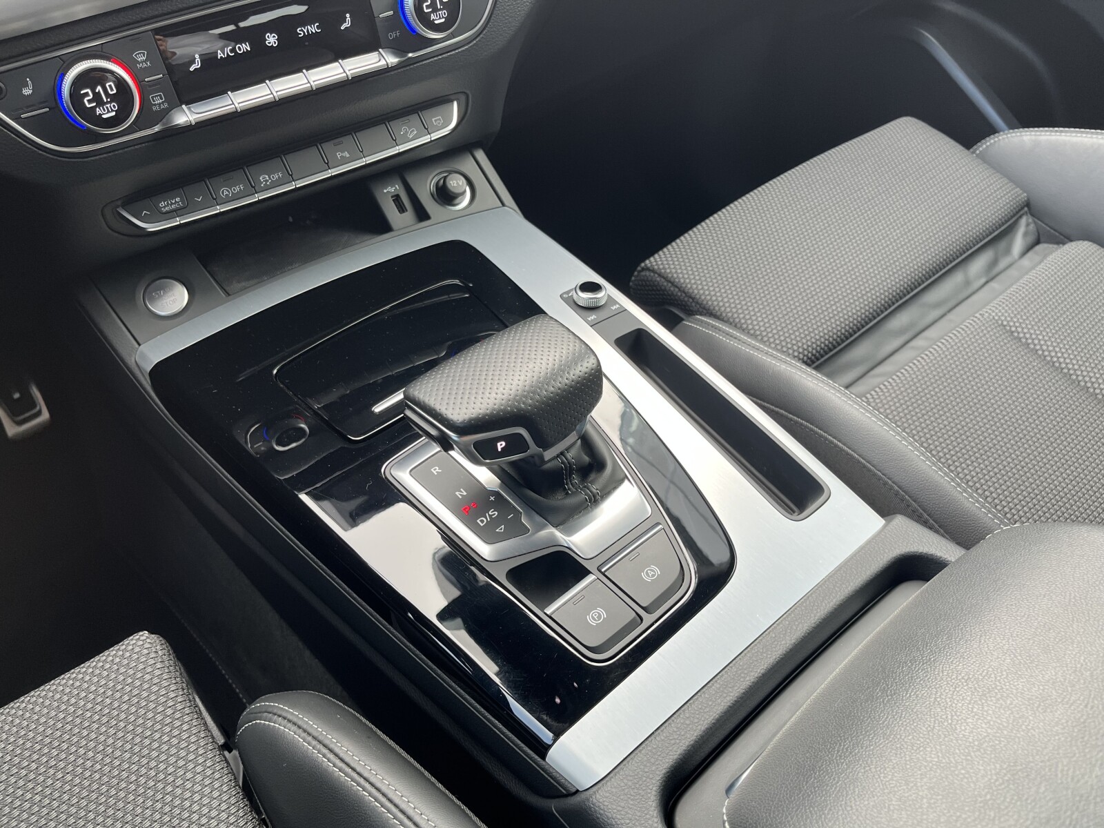 Audi Q5 - zdjęcie 22