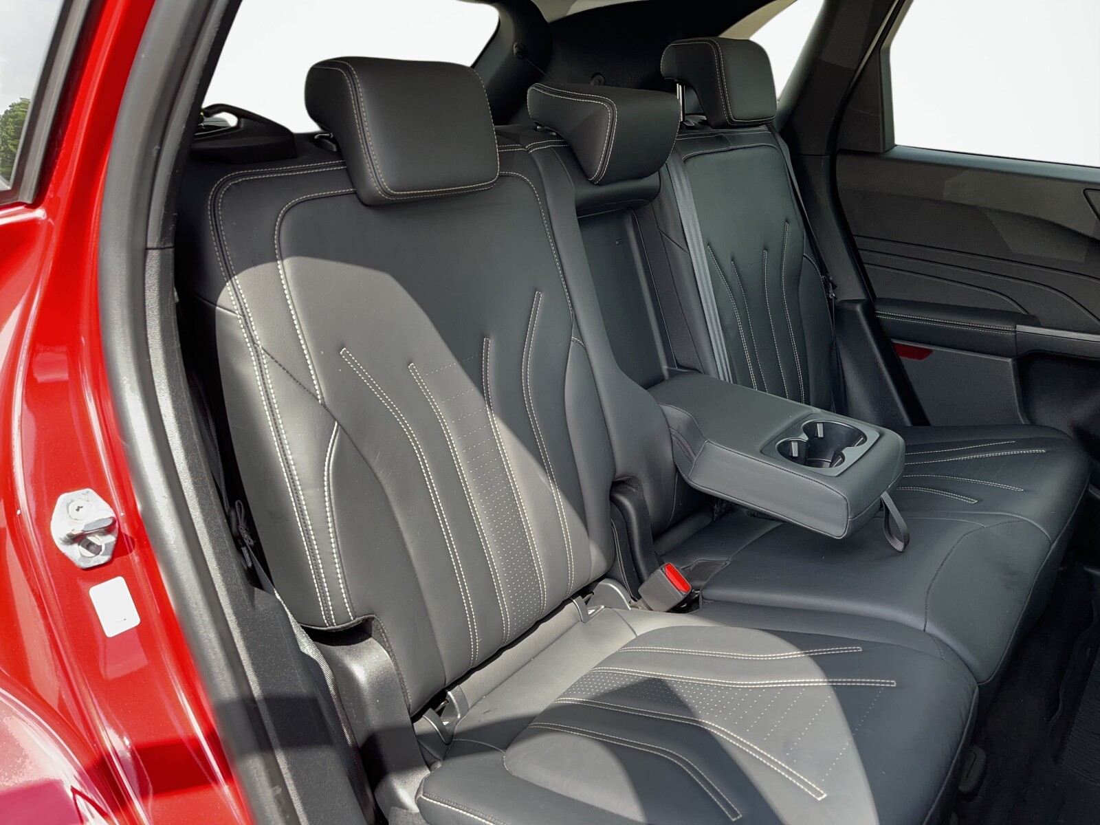 Ford Kuga - zdjęcie 12