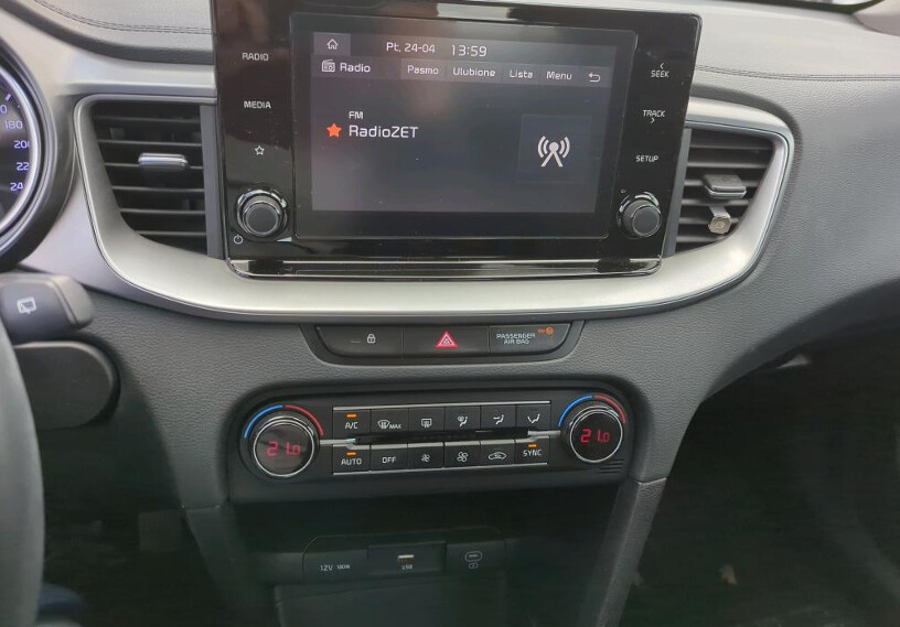 Kia Ceed - zdjęcie 6