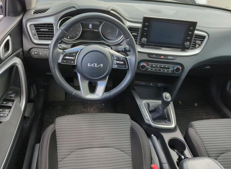 Kia Ceed - zdjęcie 5
