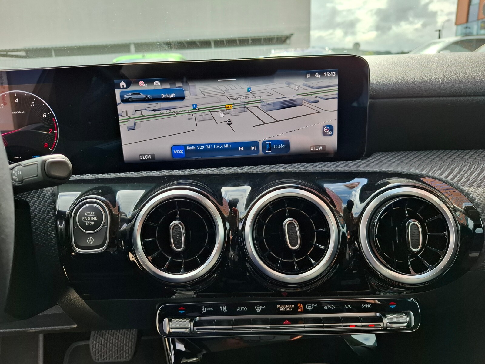Mercedes-Benz CLA 200 - zdjęcie 10