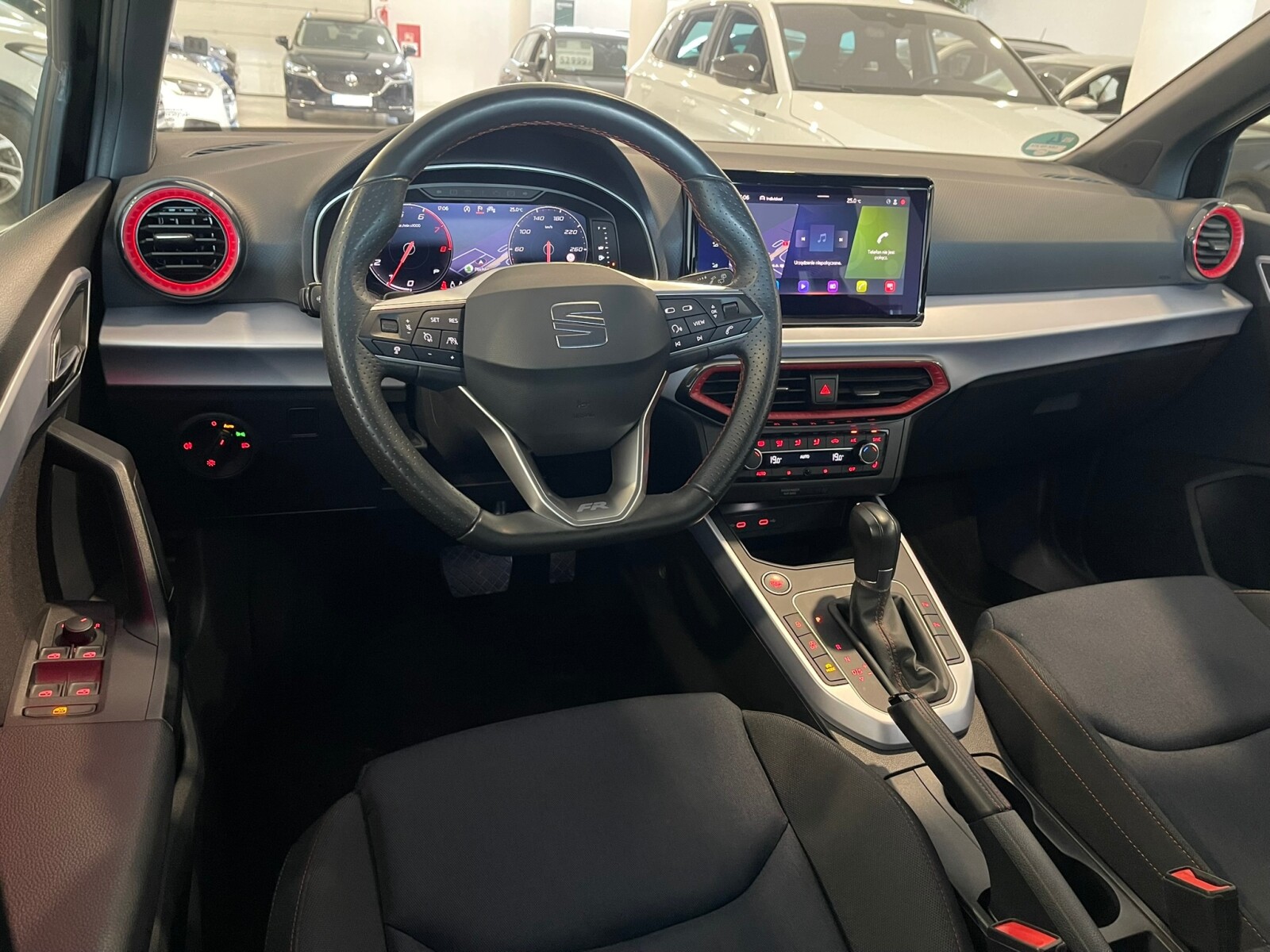 Seat Arona - zdjęcie 11