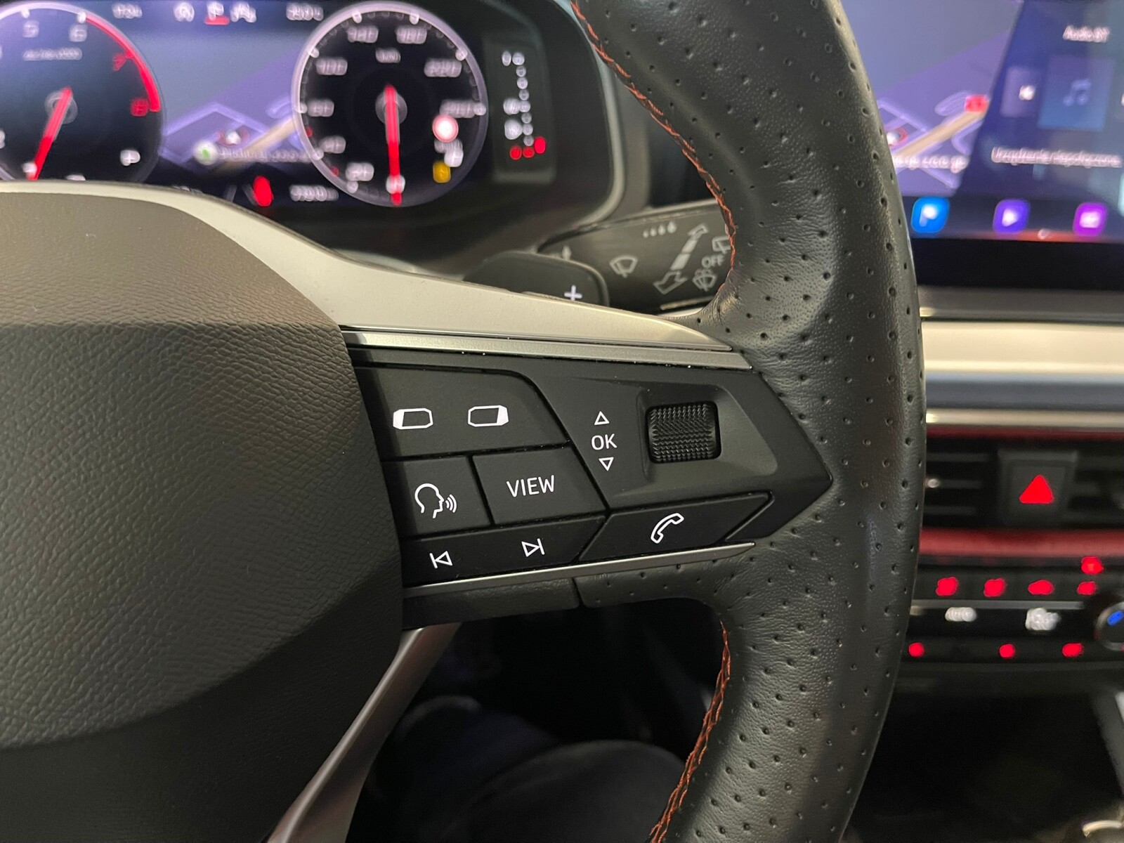 Seat Arona - zdjęcie 28