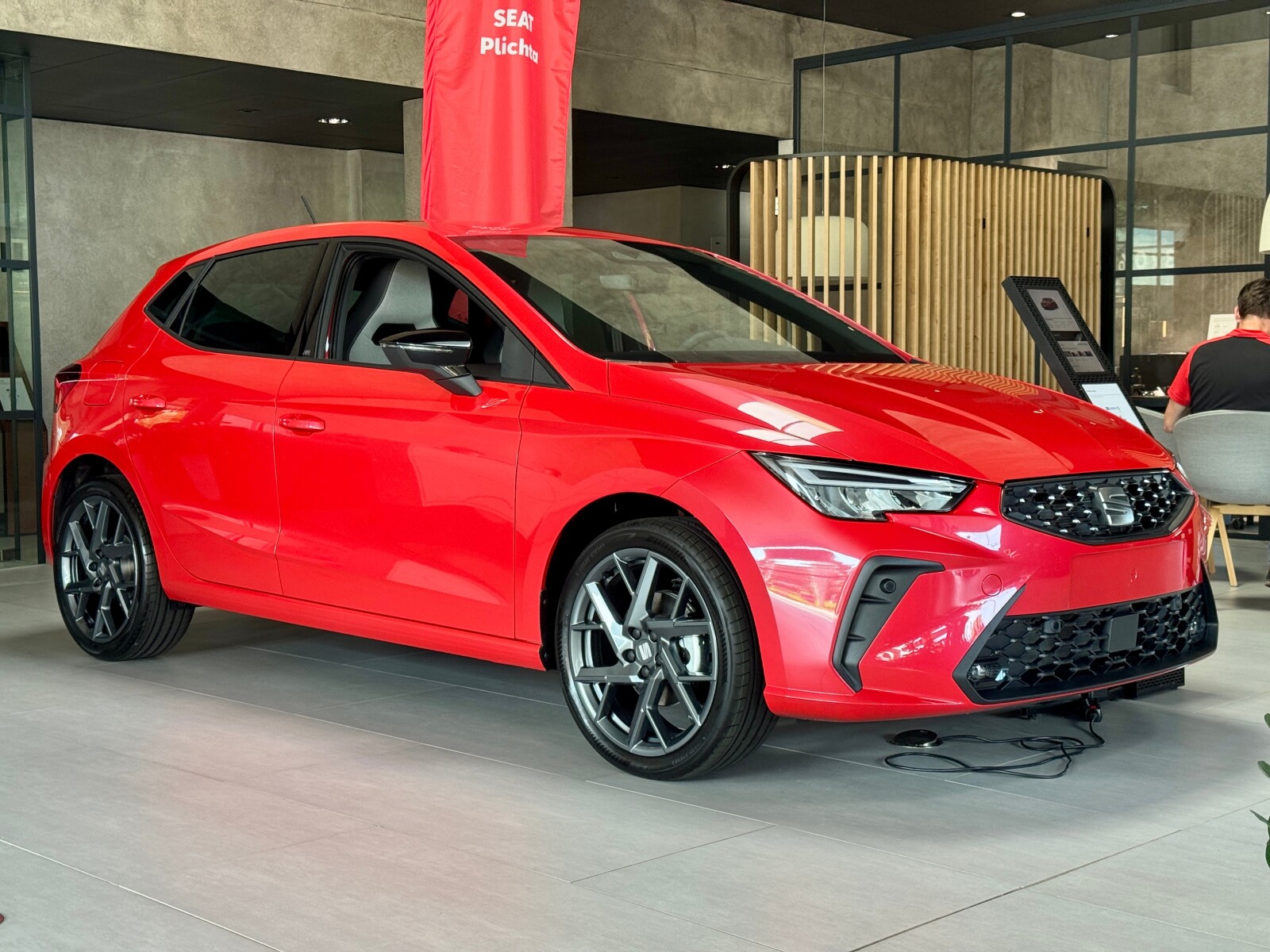FR 1.0 TSI 115 KM 7 Standard FR, Podgrzewane Fotele, PERFORMANCE 18"