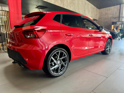 FR 1.0 TSI 115 KM 7 Standard FR, Podgrzewane Fotele, PERFORMANCE 18"