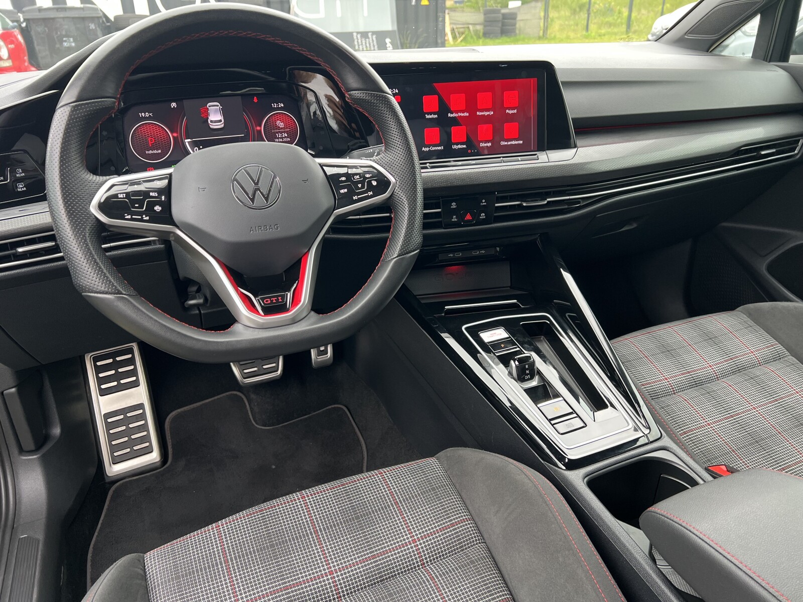 Volkswagen Golf - zdjęcie 27