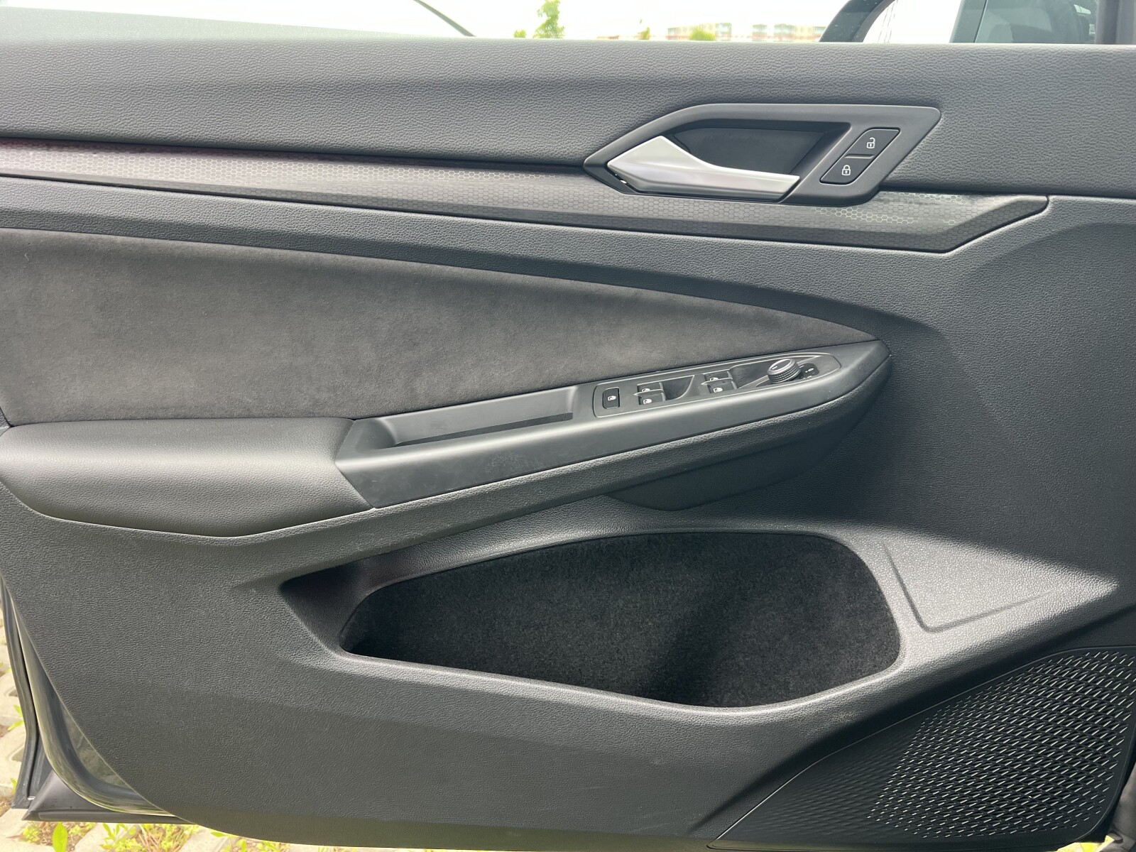 Volkswagen Golf - zdjęcie 11