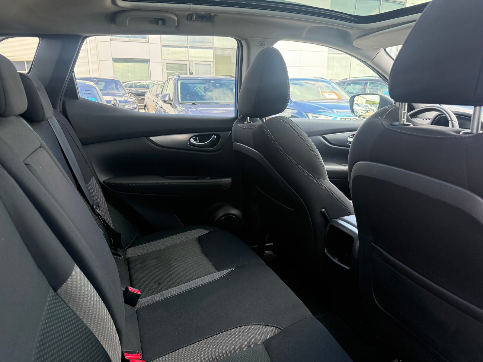 Nissan Qashqai - zdjęcie 14