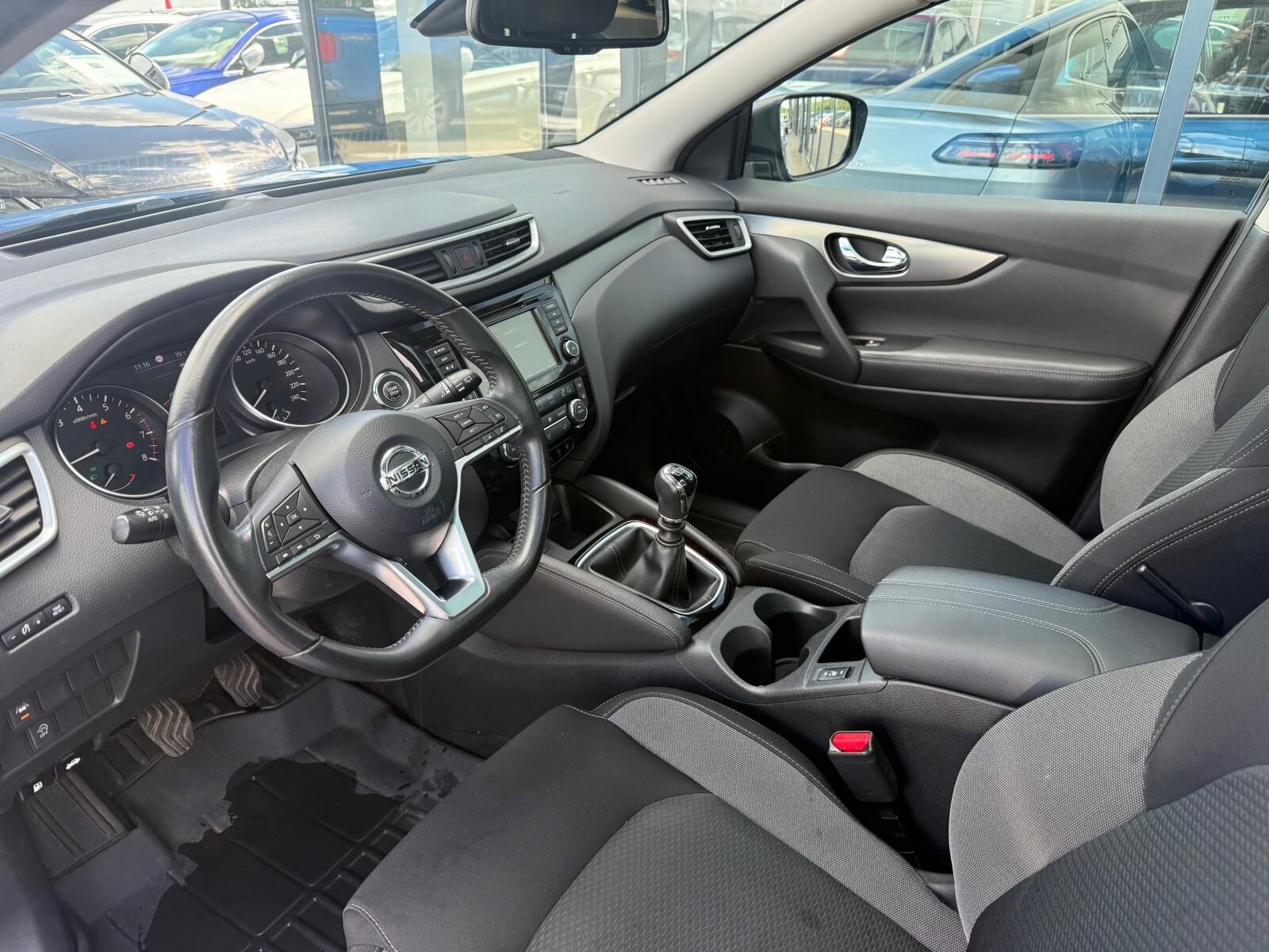 Nissan Qashqai - zdjęcie 11