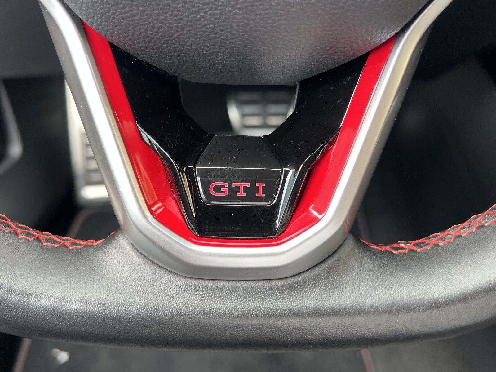 Volkswagen Golf - zdjęcie 17