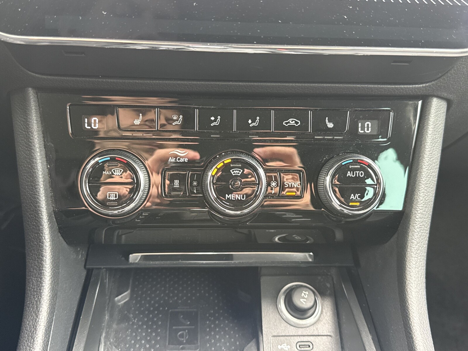Škoda Superb - zdjęcie 22
