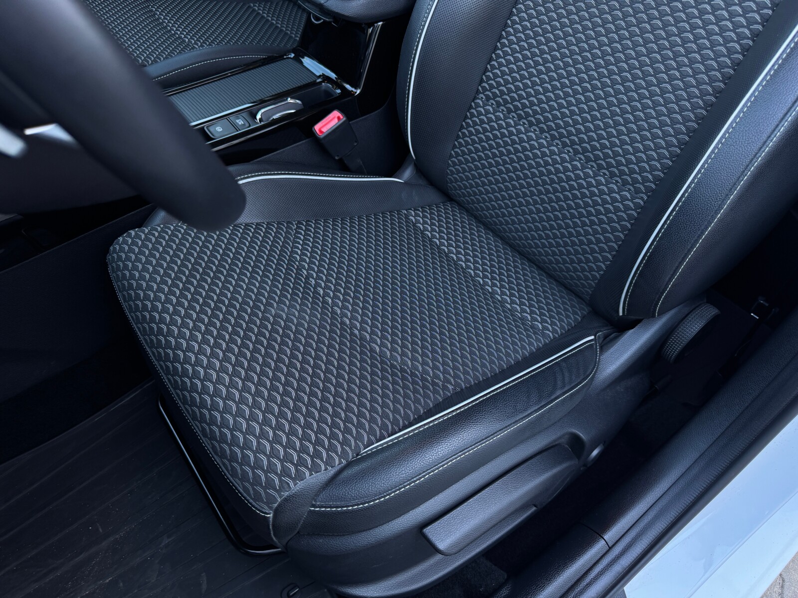 Kia Ceed - zdjęcie 4