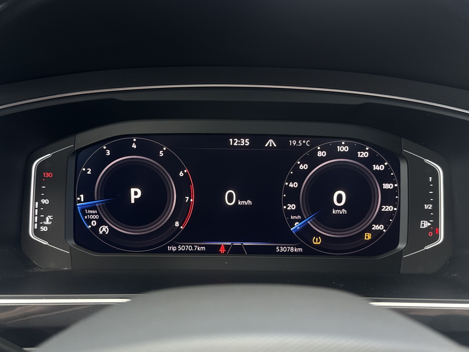 Volkswagen Tiguan Allspace - zdjęcie 18