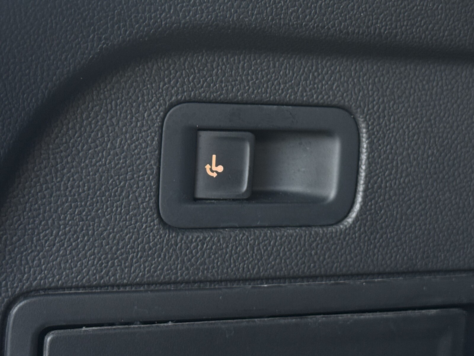 Volkswagen Tiguan Allspace - zdjęcie 38
