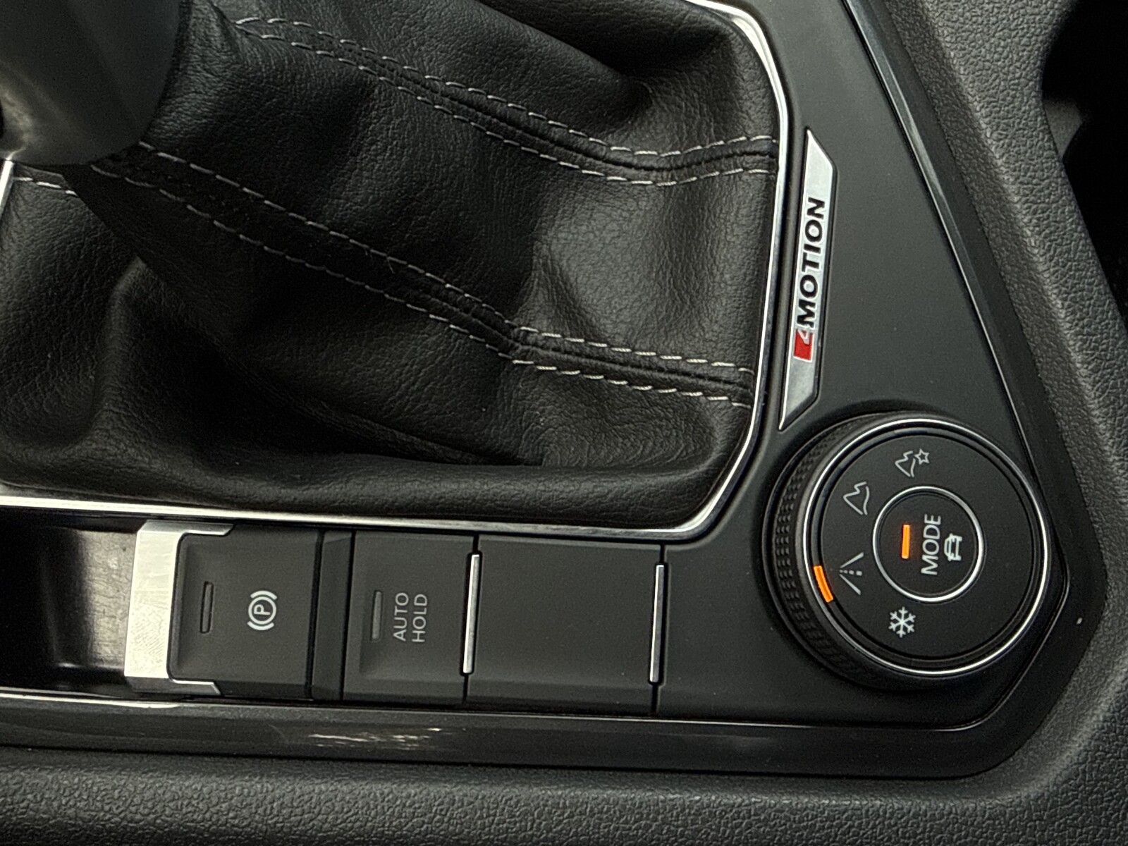 Volkswagen Tiguan Allspace - zdjęcie 20