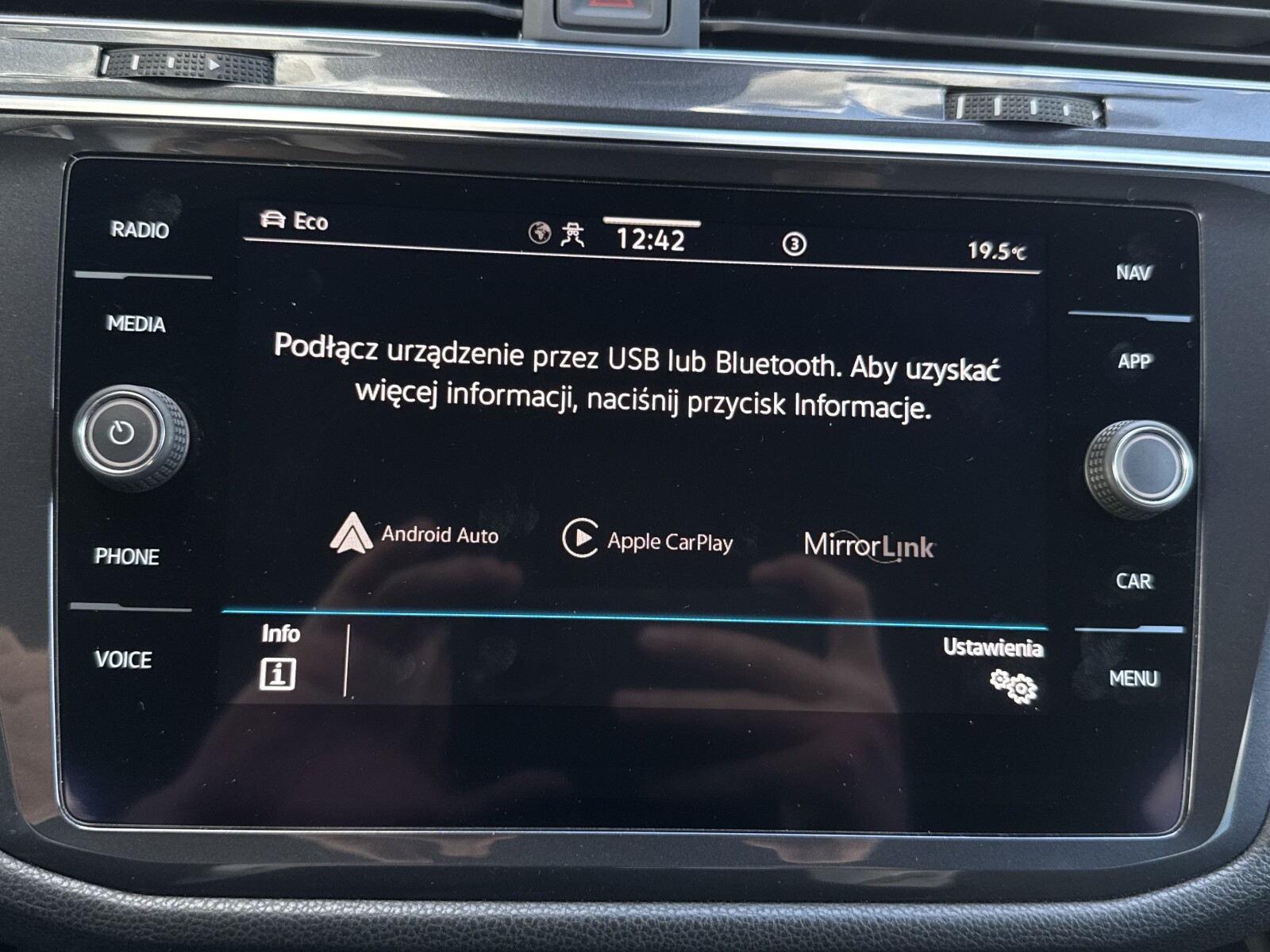 Volkswagen Tiguan Allspace - zdjęcie 30