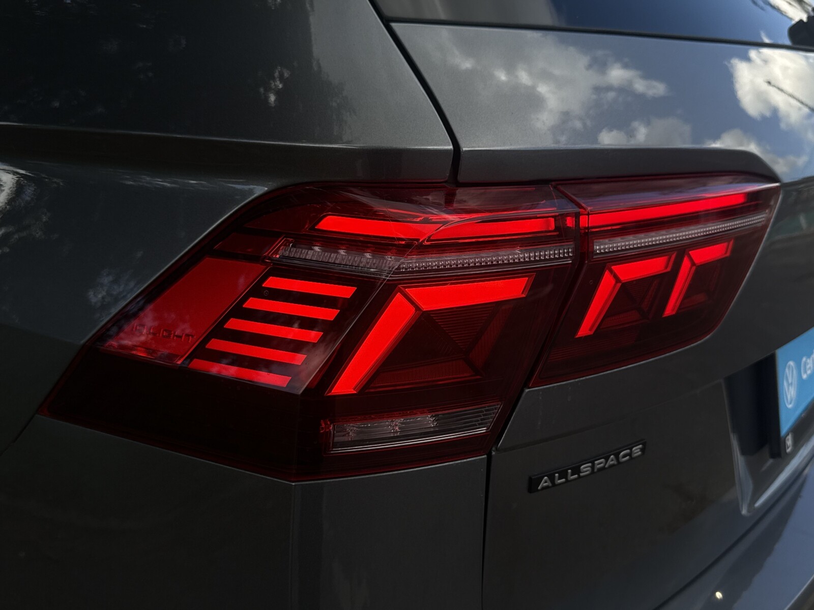 Volkswagen Tiguan Allspace - zdjęcie 40