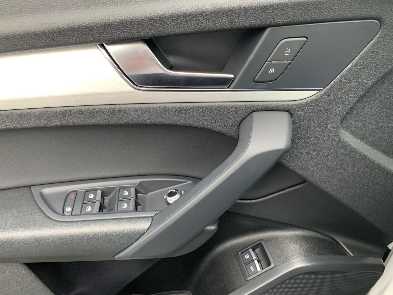 Audi Q5 - zdjęcie 26