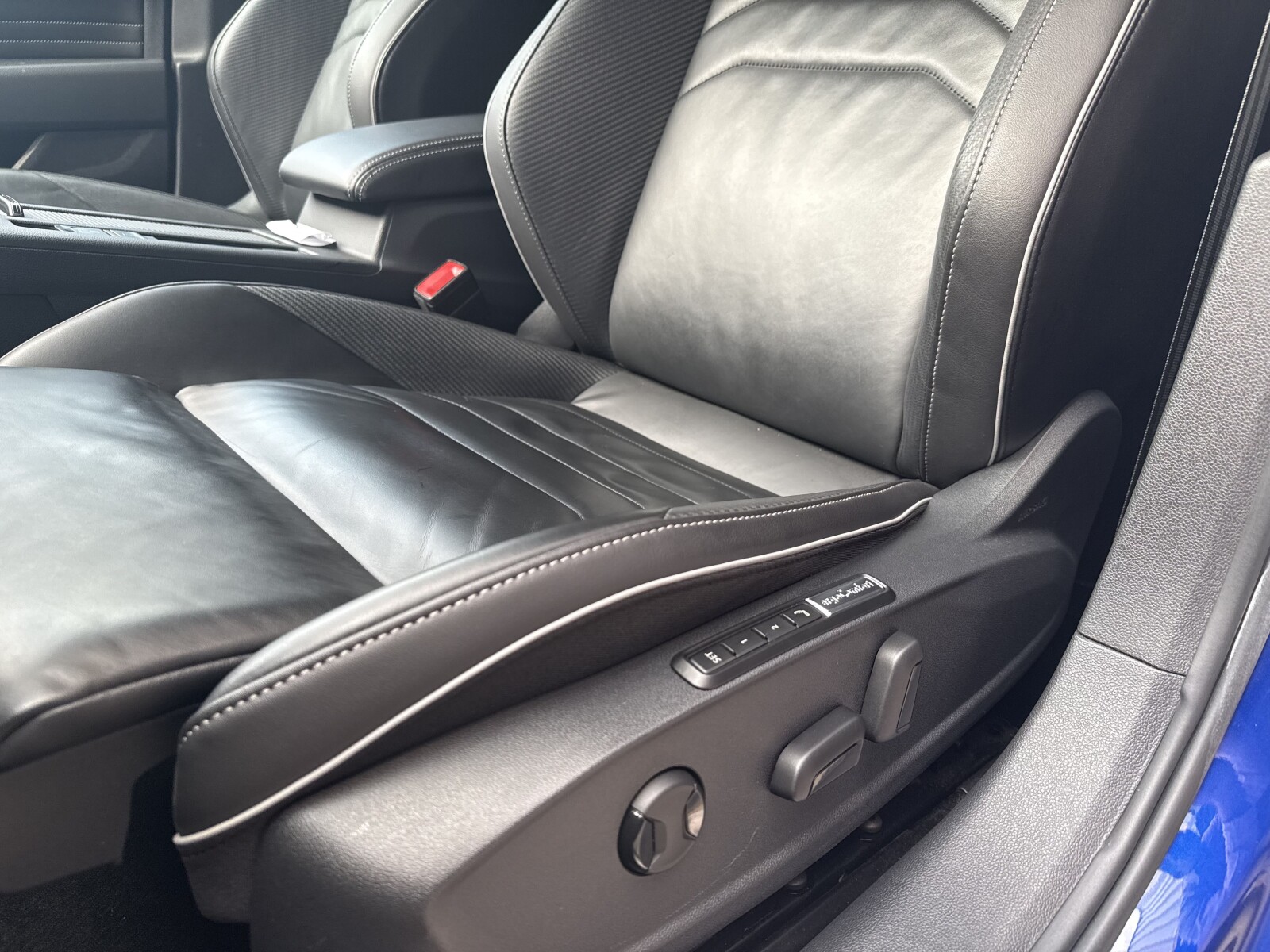 Volkswagen Arteon - zdjęcie 13