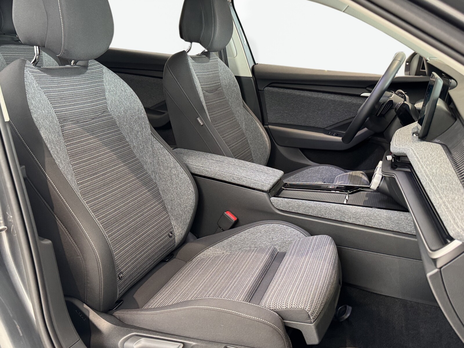 Škoda Superb Combi - zdjęcie 17