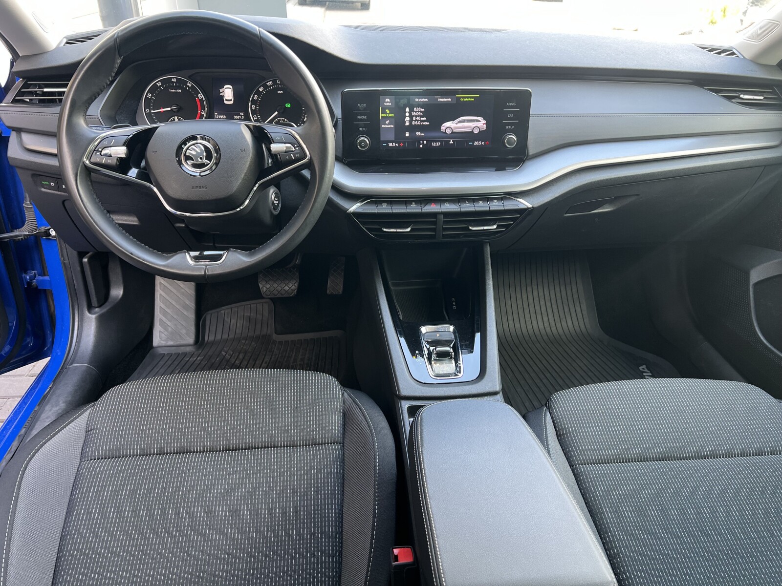 Škoda Octavia Combi - zdjęcie 9