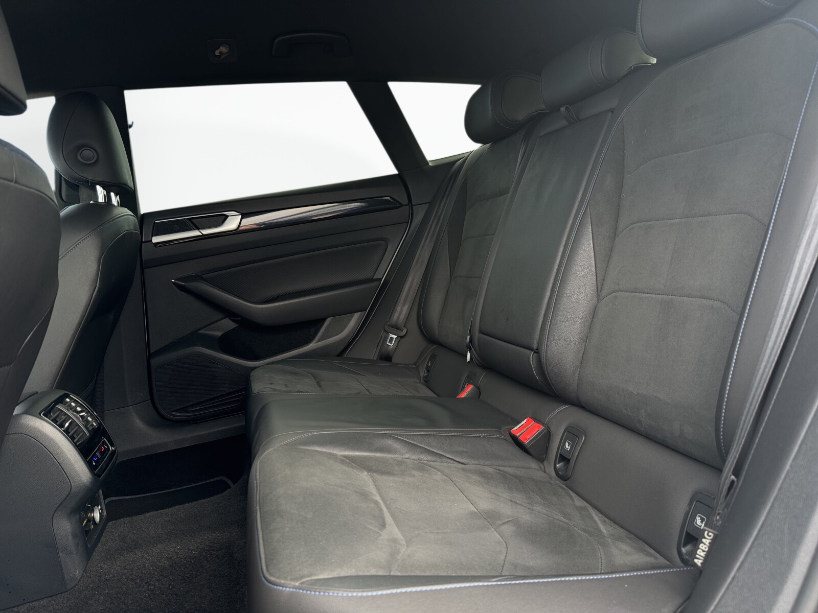 Volkswagen Arteon Shooting Brake - zdjęcie 28