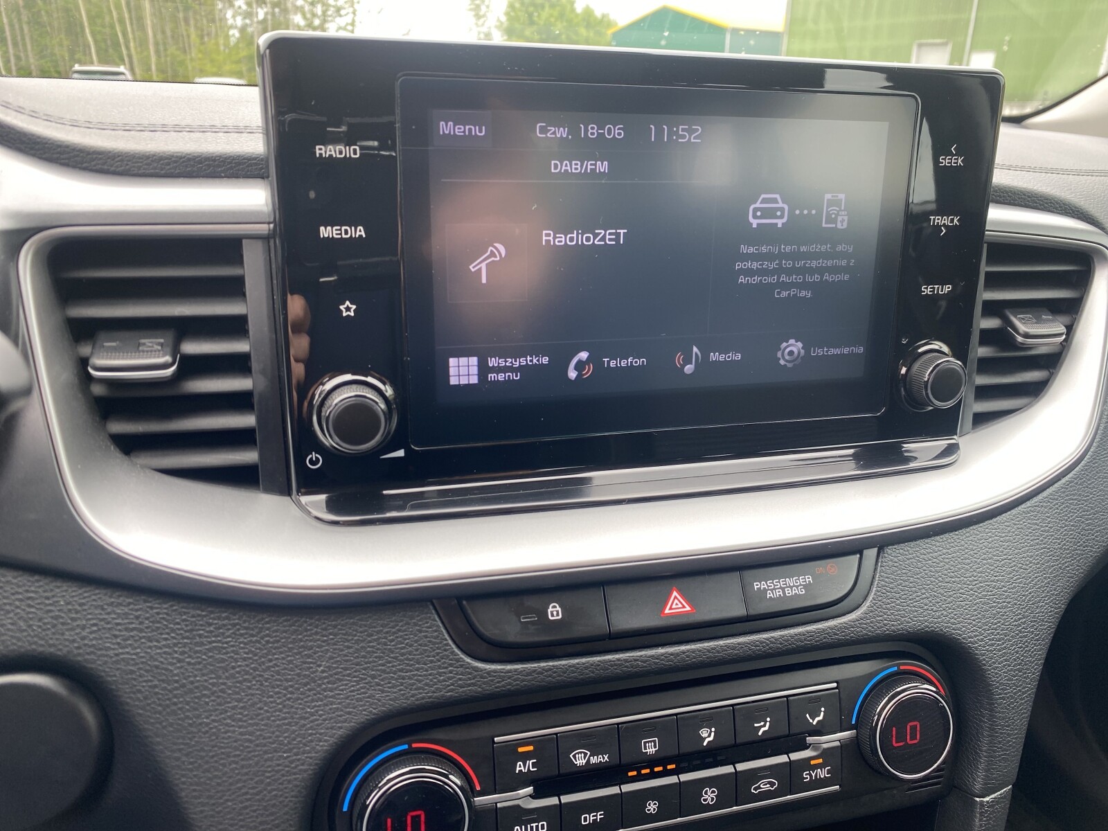 Kia Ceed - zdjęcie 21
