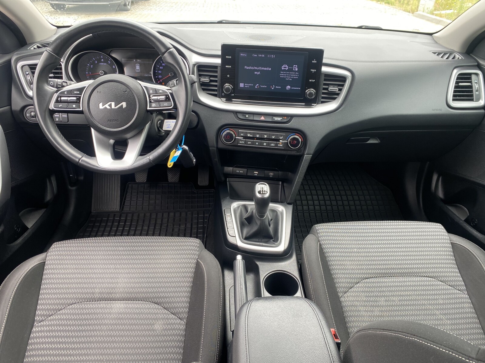 Kia Ceed - zdjęcie 11