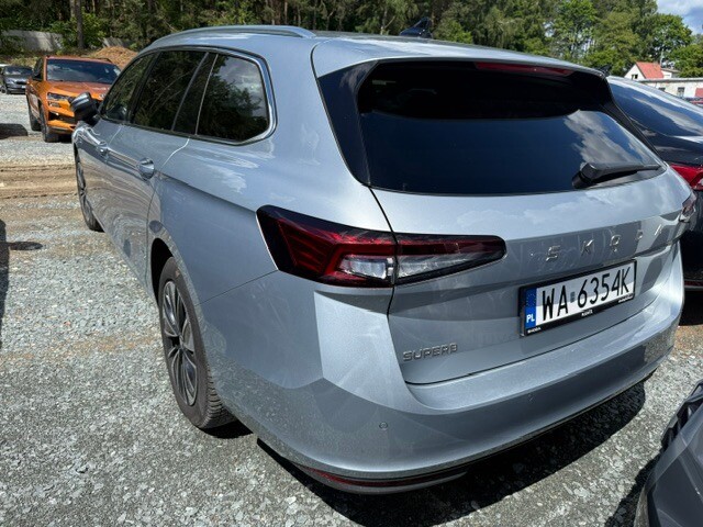 Škoda Superb Combi - zdjęcie 2