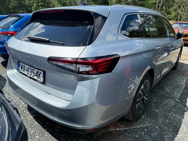 Škoda Superb Combi - zdjęcie 3