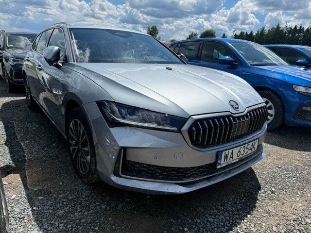 Škoda Superb Combi - zdjęcie 4