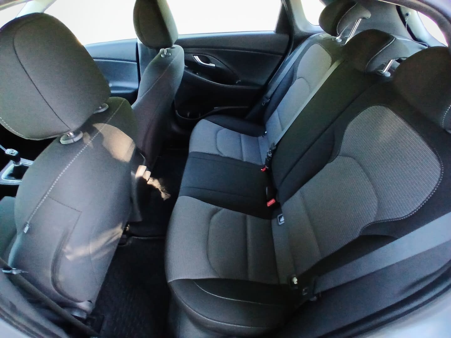 Hyundai i30 - zdjęcie 18