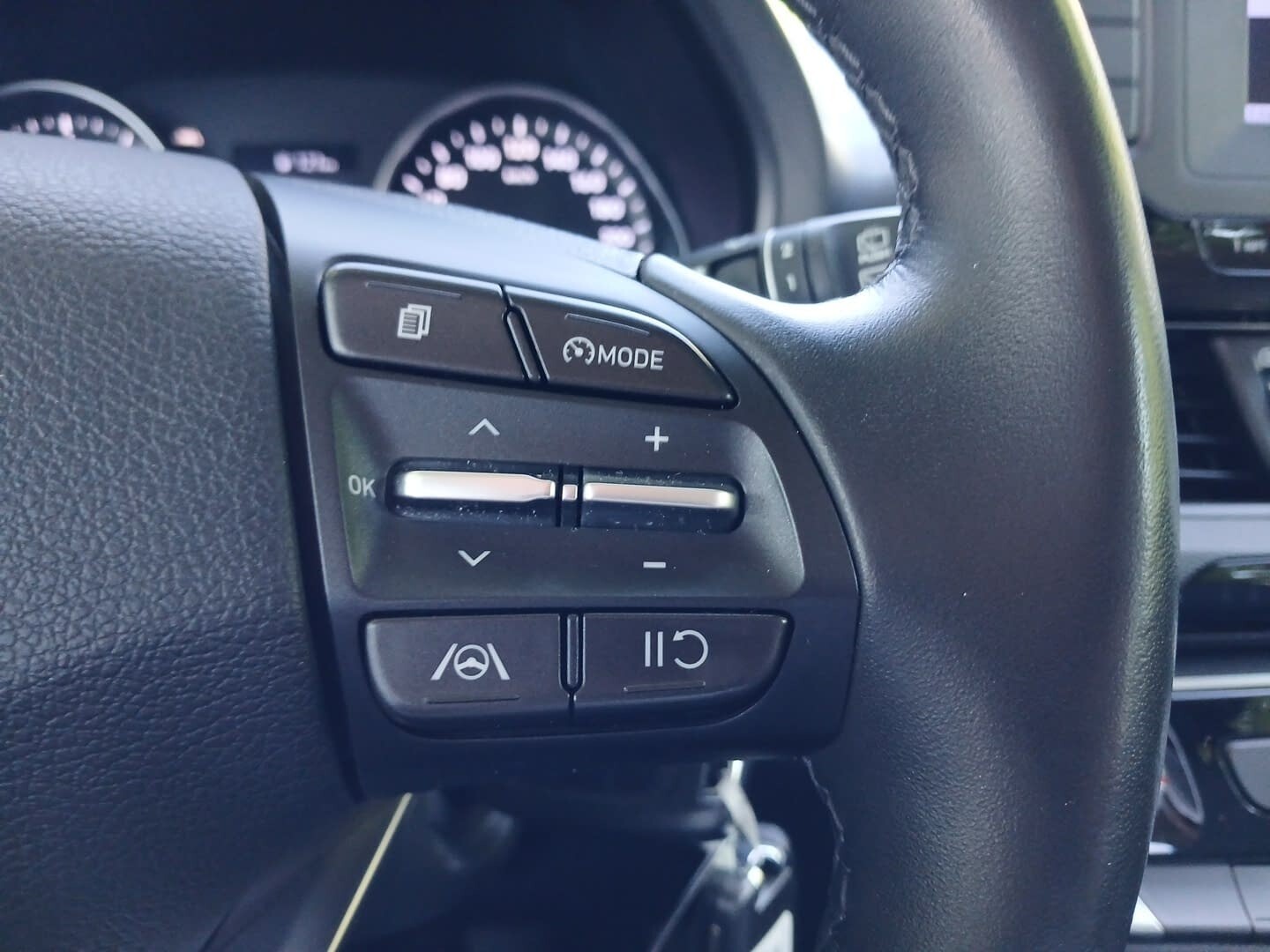 Hyundai i30 - zdjęcie 22
