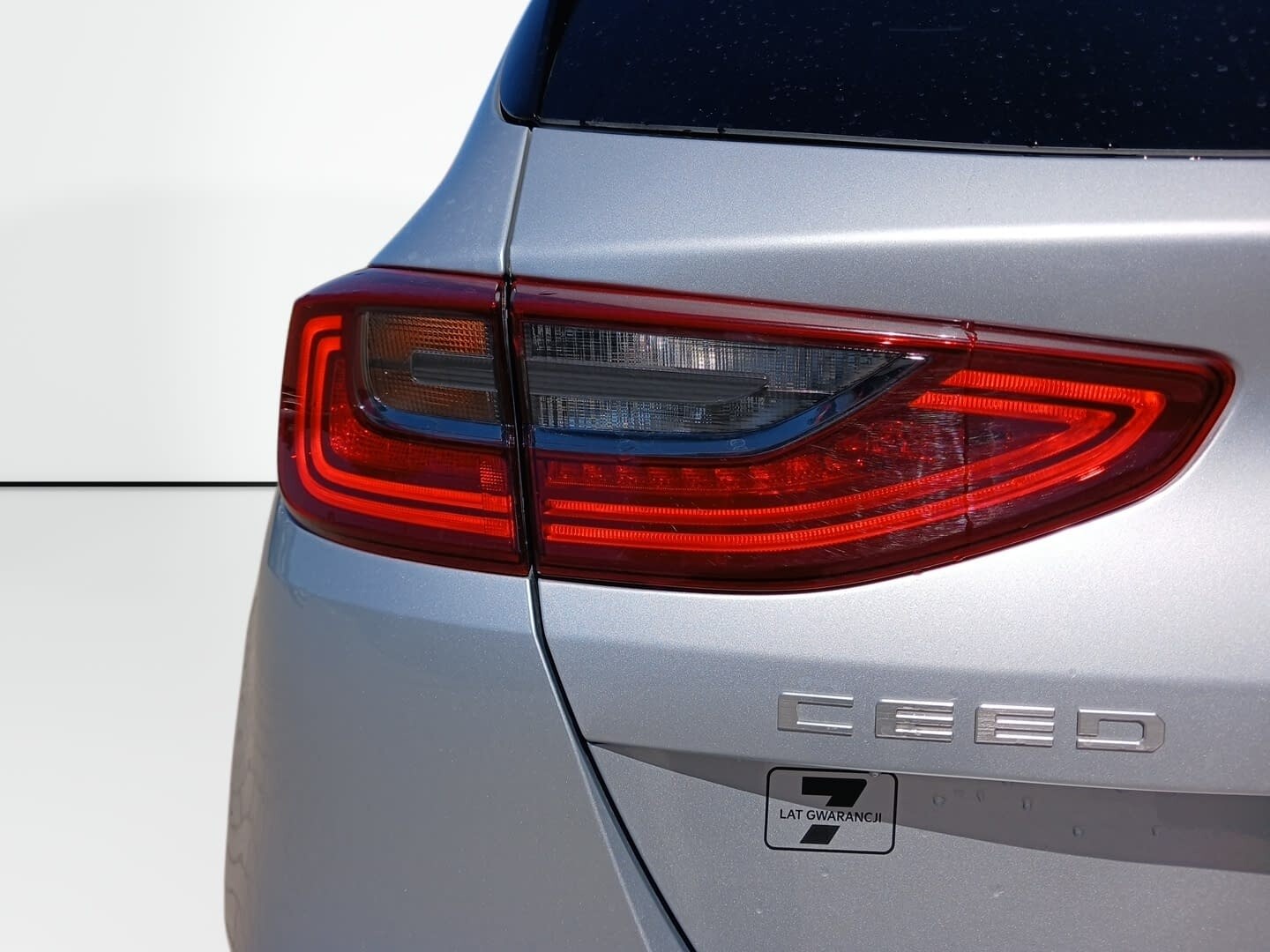 Kia Ceed - zdjęcie 23