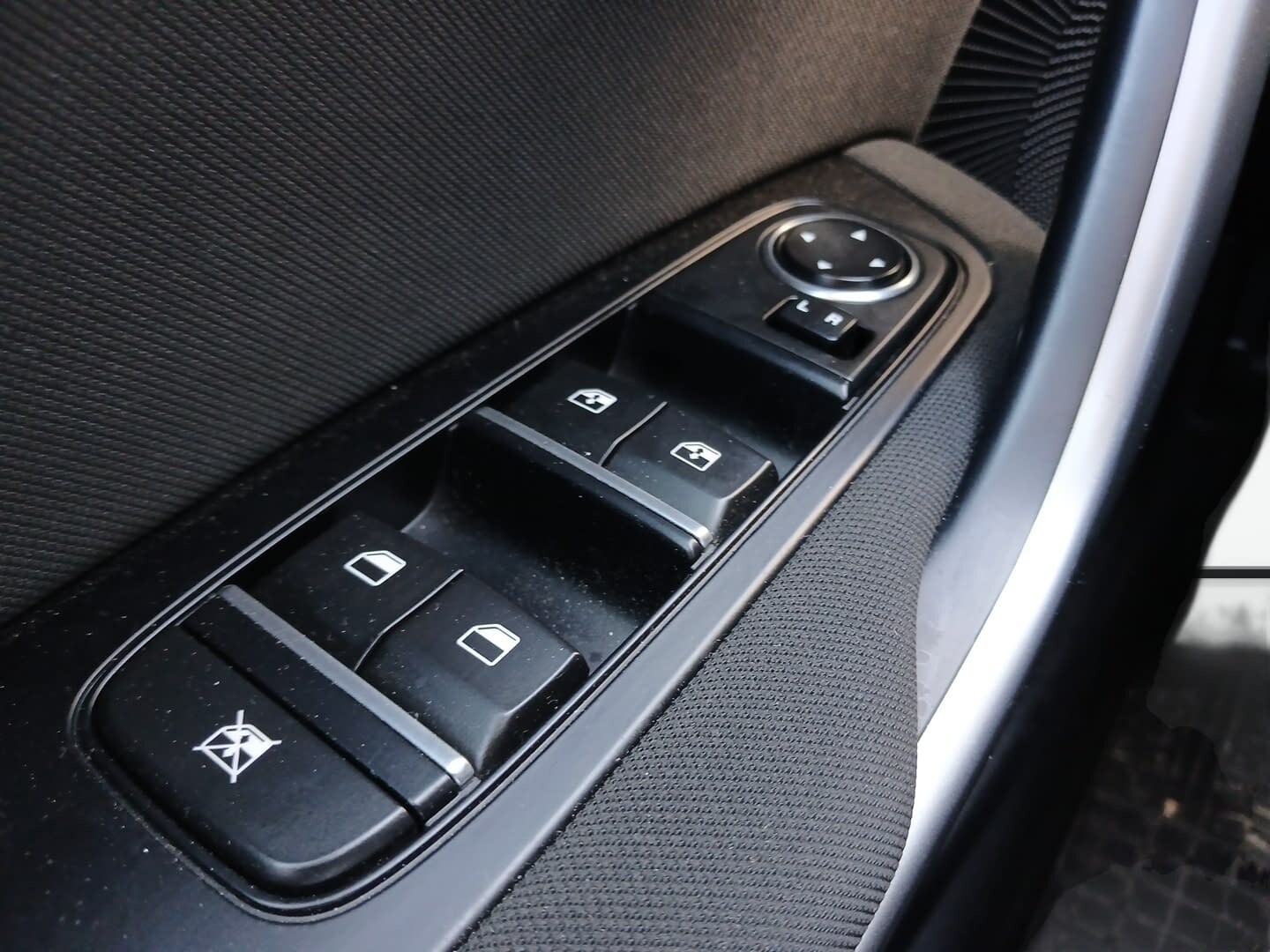 Kia Ceed - zdjęcie 39