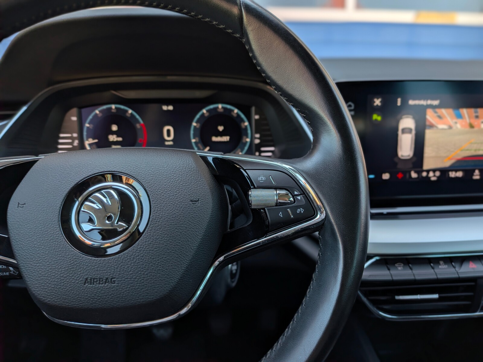 Škoda Octavia Combi - zdjęcie 18