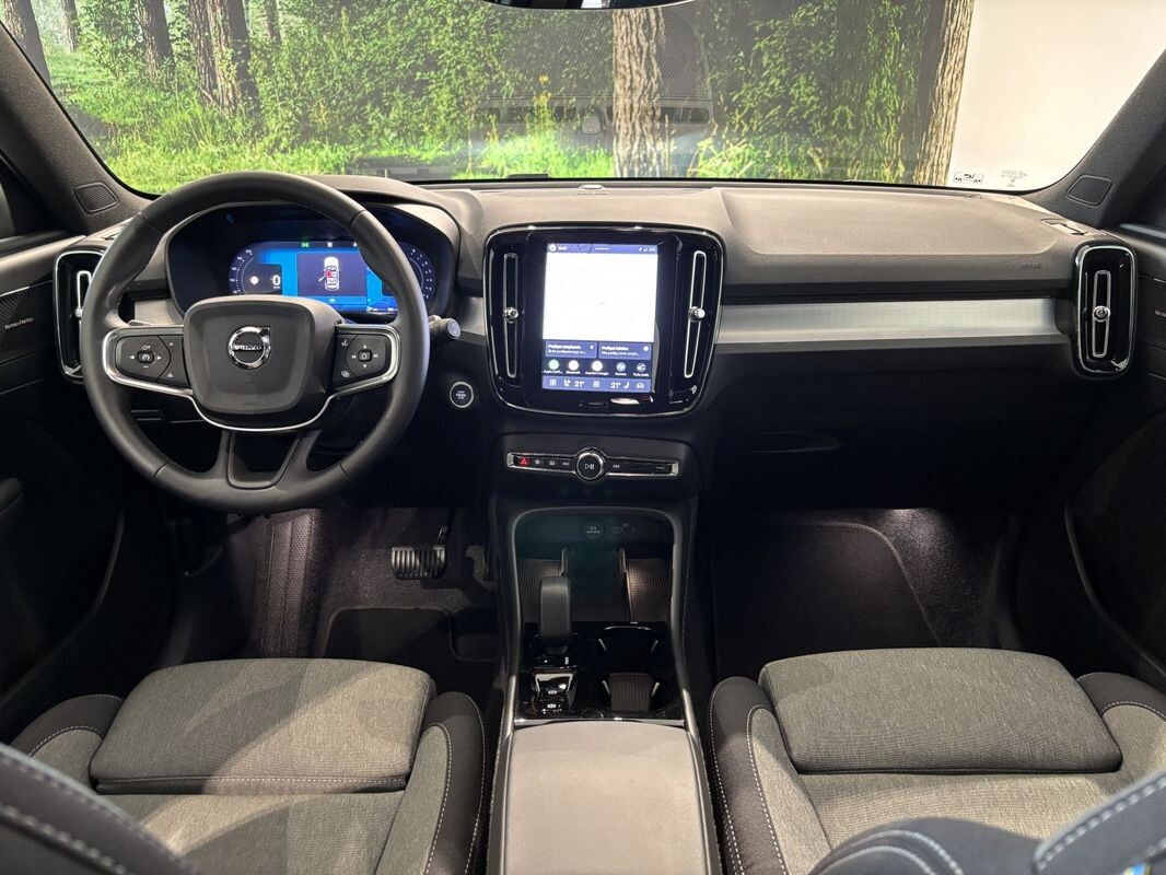 Volvo XC 40 - zdjęcie 11