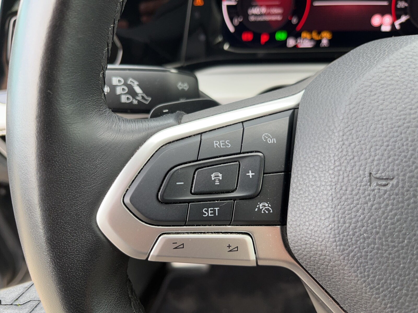 Volkswagen Golf Alltrack - zdjęcie 18