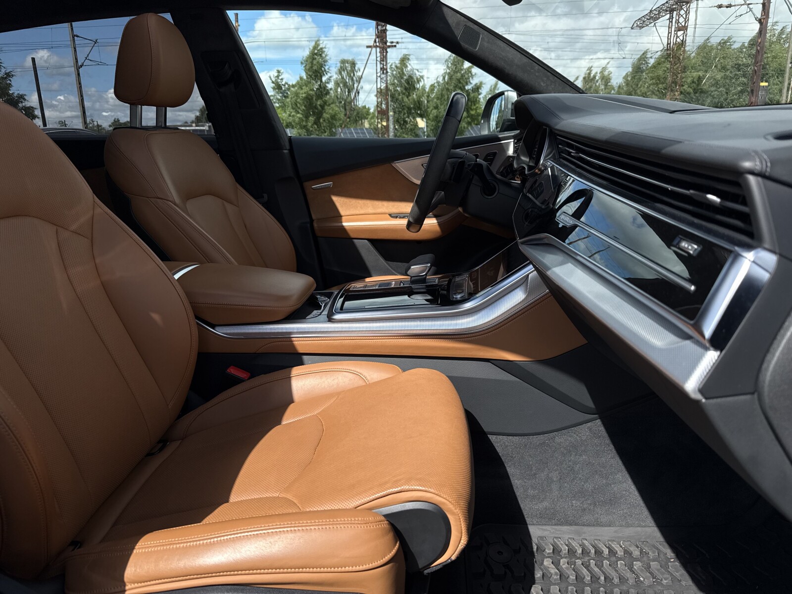 Audi Q8 - zdjęcie 13