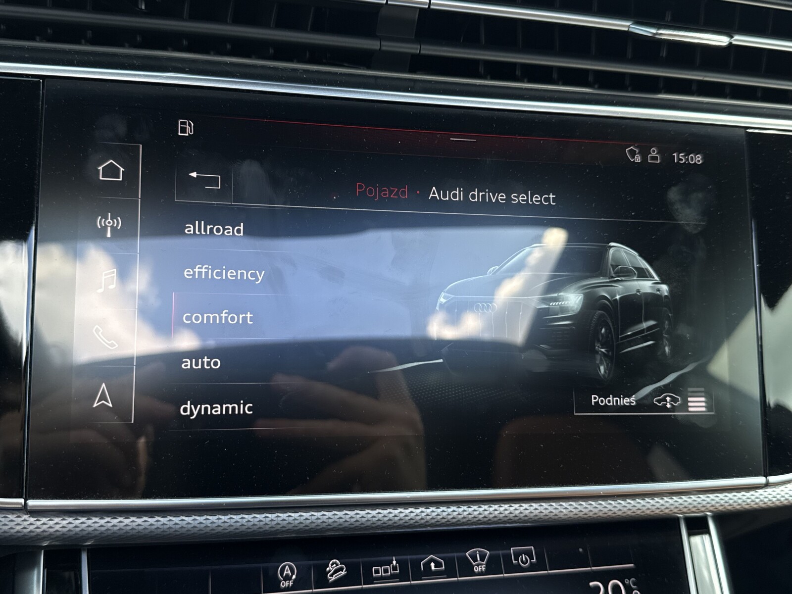 Audi Q8 - zdjęcie 27
